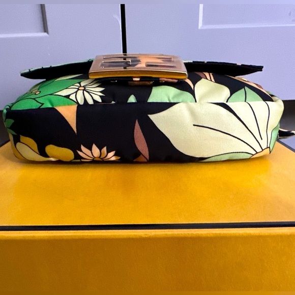 FENDI SS20 Floral Nylon Baguette Convertible Bag w RECEIPT/ TAGS - Picture 5 of 16